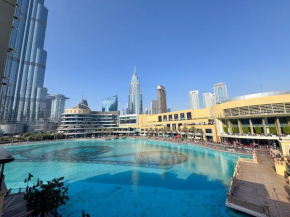 Luxurious 2 Bedroom apartment with Dubai Mall Fountain View facing Burj Khalifa